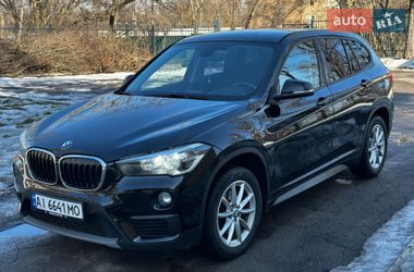 Внедорожник / Кроссовер BMW X1 2017 в Киеве