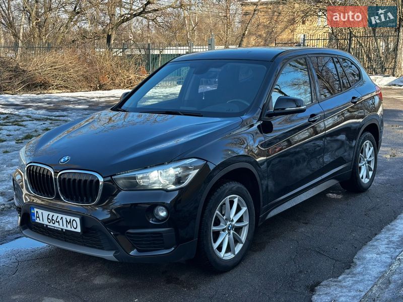 Внедорожник / Кроссовер BMW X1 2017 в Киеве
