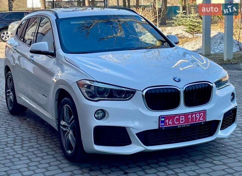 Внедорожник / Кроссовер BMW X1 2016 в Львове