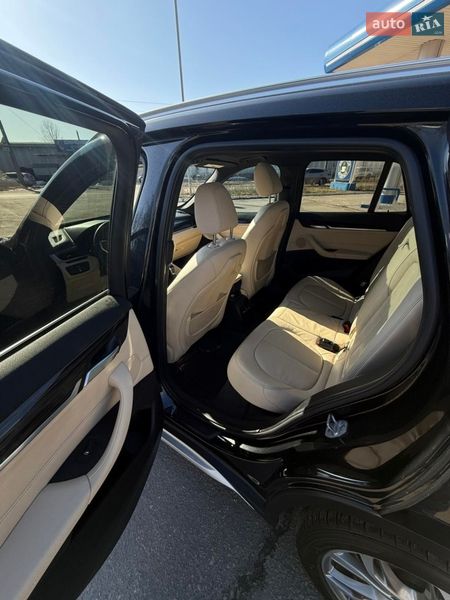 Внедорожник / Кроссовер BMW X1 2017 в Кременчуге