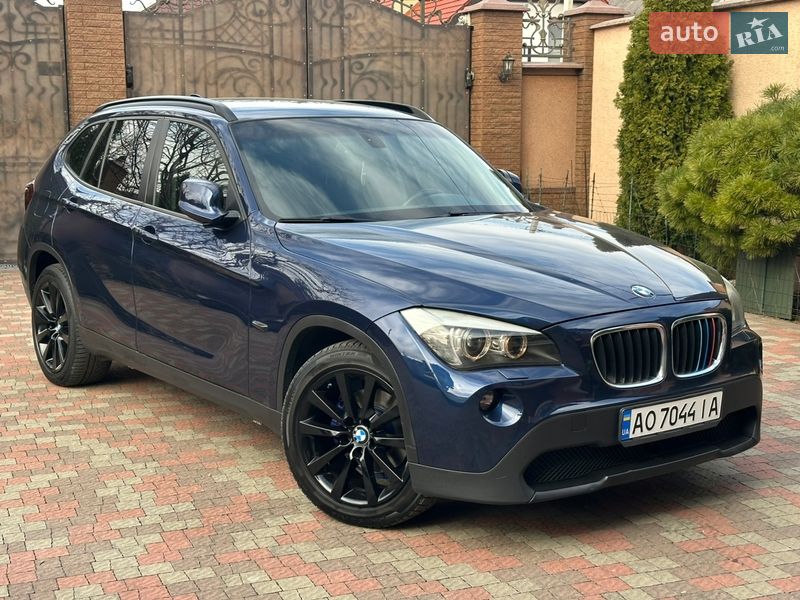 Внедорожник / Кроссовер BMW X1 2011 в Мукачево
