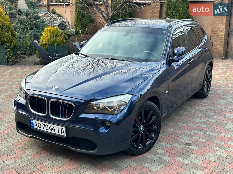 Внедорожник / Кроссовер BMW X1 2011 в Мукачево