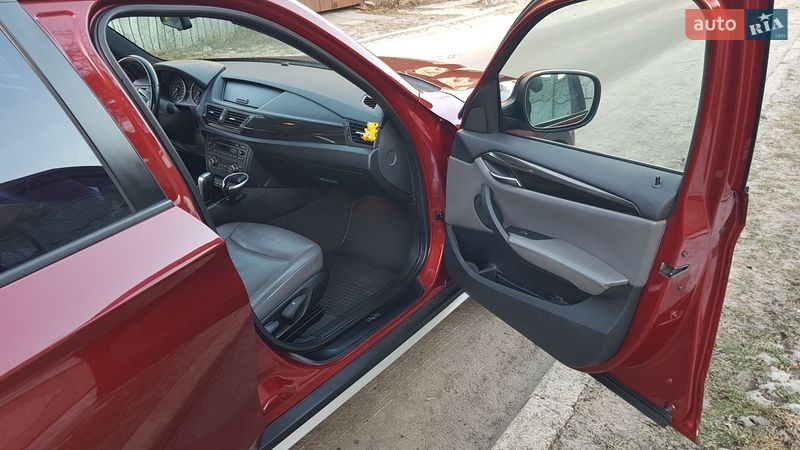 Внедорожник / Кроссовер BMW X1 2010 в Киеве