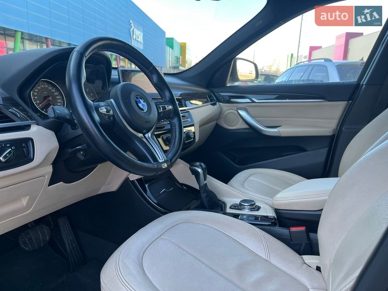 Внедорожник / Кроссовер BMW X1 2016 в Киеве