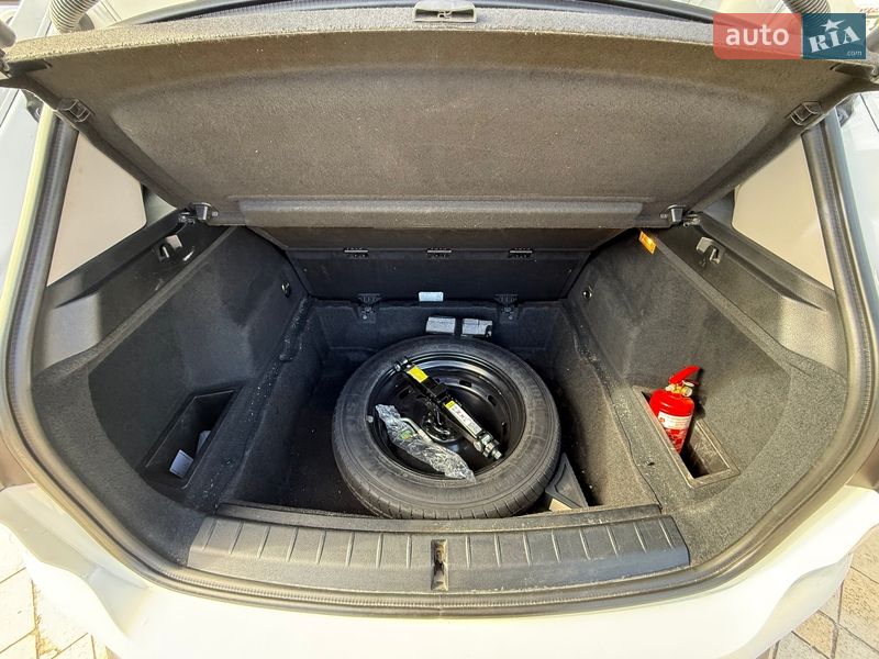 Позашляховик / Кросовер BMW X1 2016 в Києві