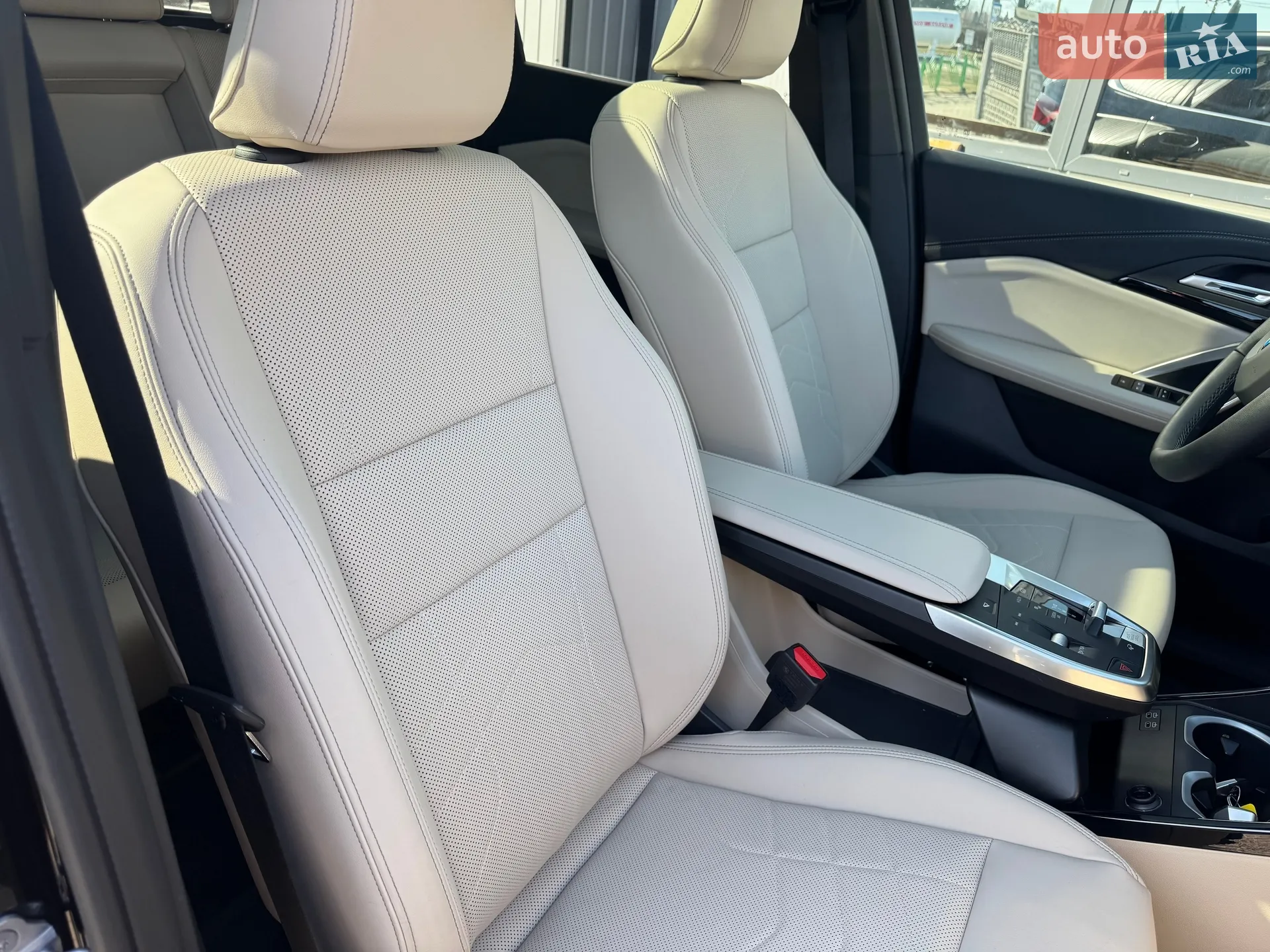 2025 BMW X1 - мініатюра 46