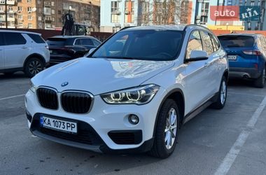 Внедорожник / Кроссовер BMW X1 2017 в Киеве