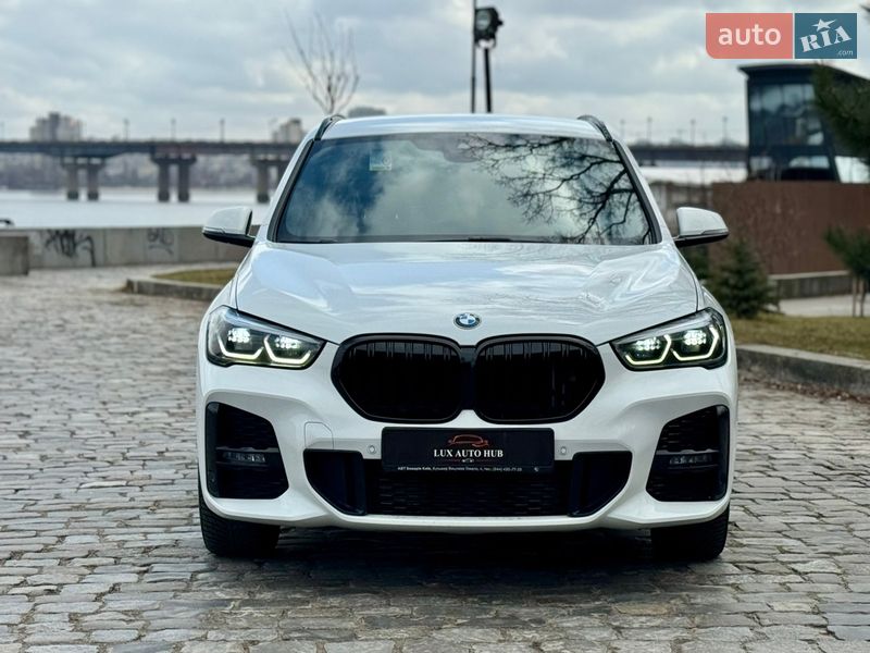 Позашляховик / Кросовер BMW X1 2022 в Києві фото 3 Позашляховик / Кросовер BMW X1 2022 в Києві