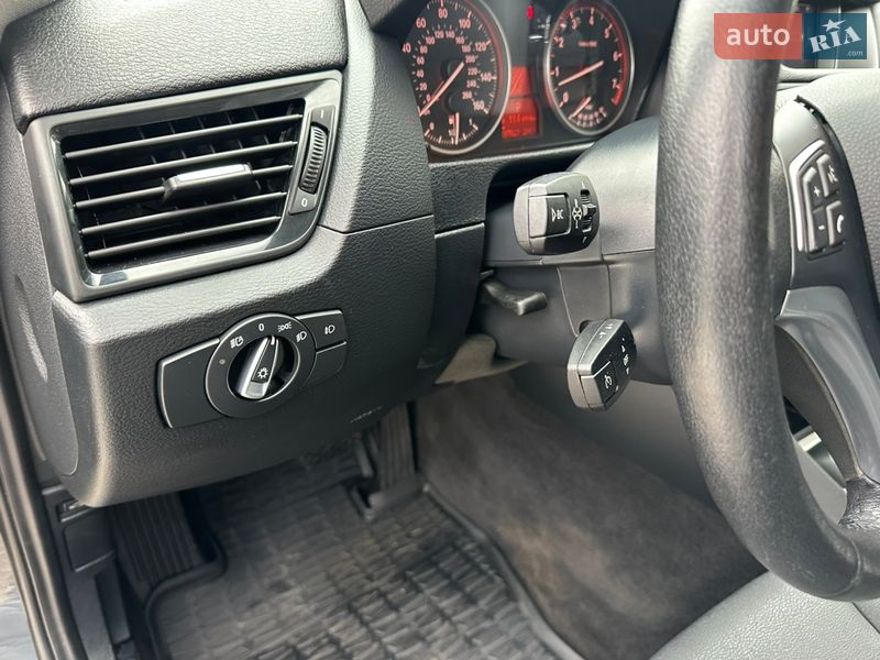 Позашляховик / Кросовер BMW X1 2012 в Києві