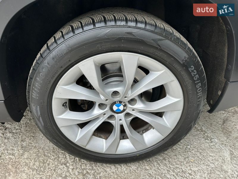 Позашляховик / Кросовер BMW X1 2012 в Києві