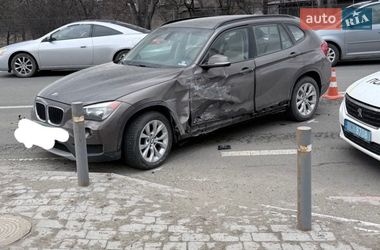 Внедорожник / Кроссовер BMW X1 2012 в Черновцах