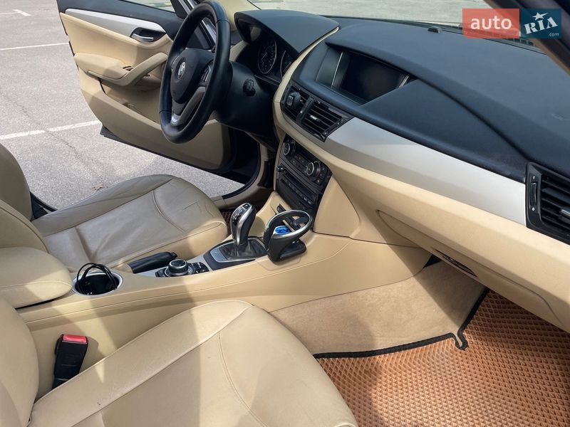 Внедорожник / Кроссовер BMW X1 2015 в Киеве фото 8 Внедорожник / Кроссовер BMW X1 2015 в Киеве