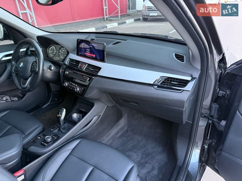 Внедорожник / Кроссовер BMW X1 2019 в Киеве