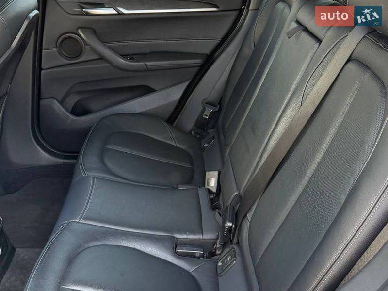 Внедорожник / Кроссовер BMW X1 2016 в Сарнах