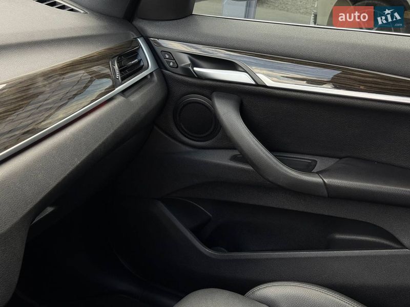 Позашляховик / Кросовер BMW X1 2017 в Рівному