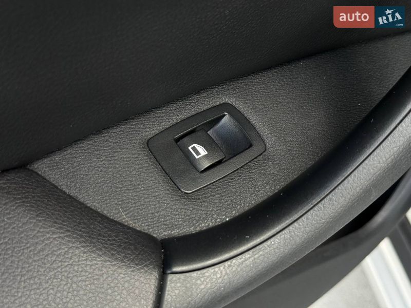 Позашляховик / Кросовер BMW X1 2017 в Рівному