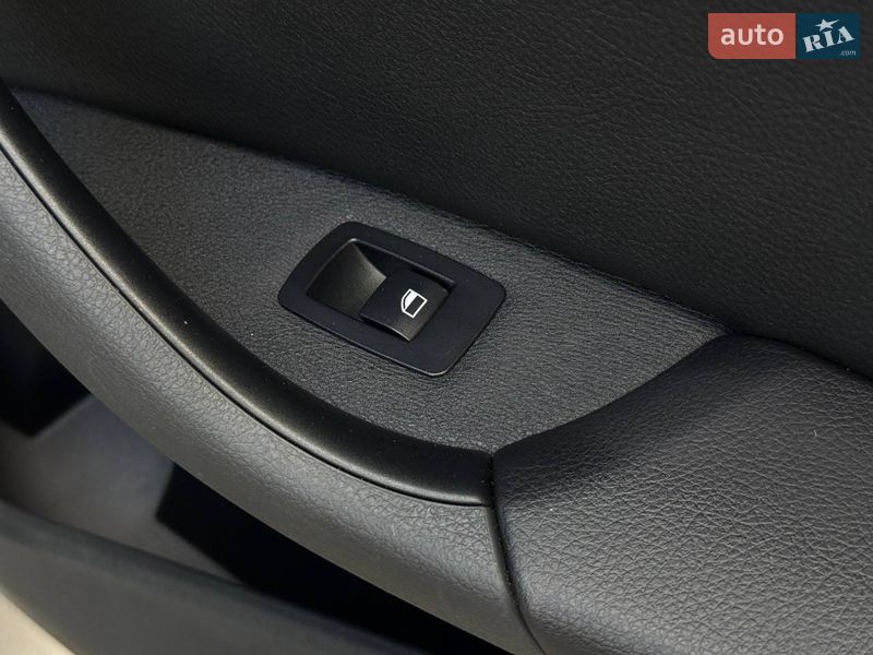 Позашляховик / Кросовер BMW X1 2017 в Рівному