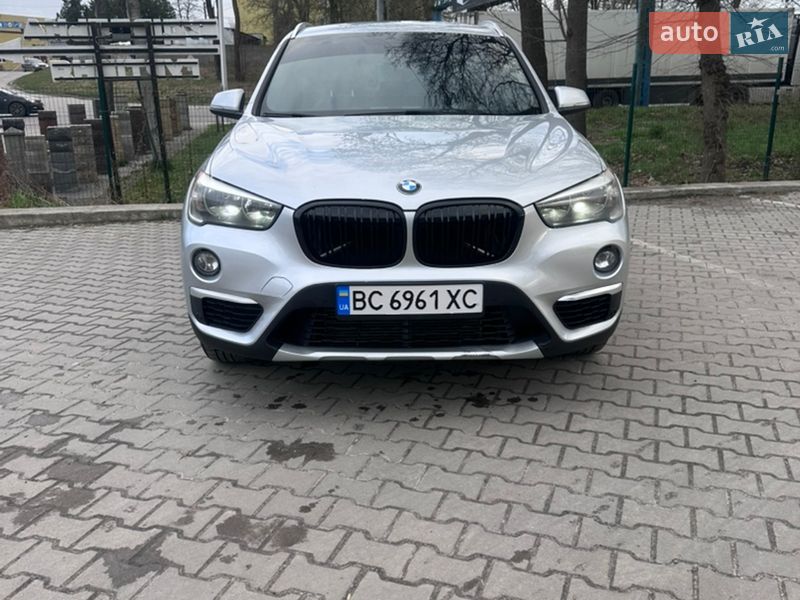 Позашляховик / Кросовер BMW X1 2016 в Львові фото 4 Позашляховик / Кросовер BMW X1 2016 в Львові