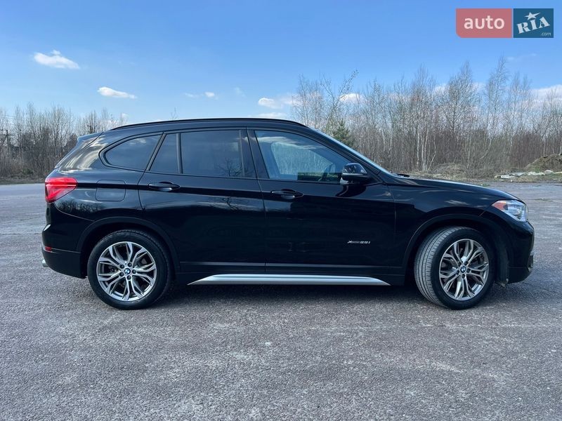 Внедорожник / Кроссовер BMW X1 2016 в Львове