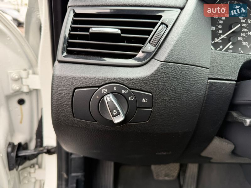 Позашляховик / Кросовер BMW X1 2012 в Києві