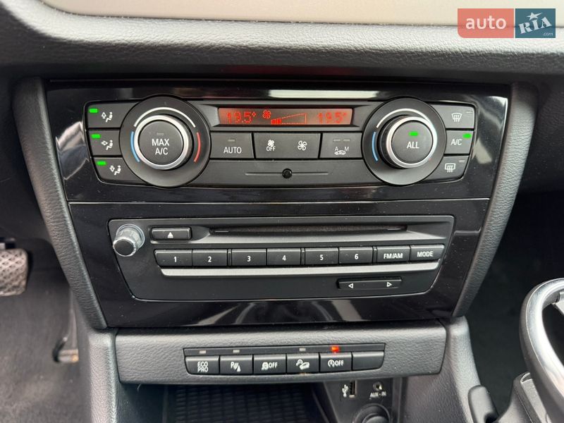 Позашляховик / Кросовер BMW X1 2012 в Києві