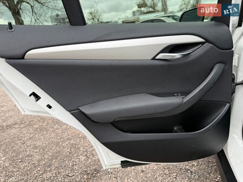 Позашляховик / Кросовер BMW X1 2012 в Києві