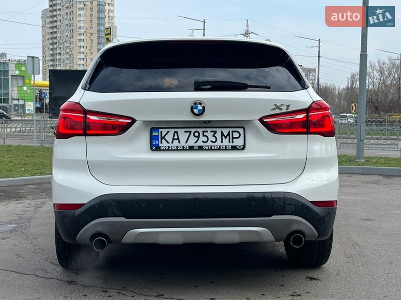 Внедорожник / Кроссовер BMW X1 2016 в Киеве