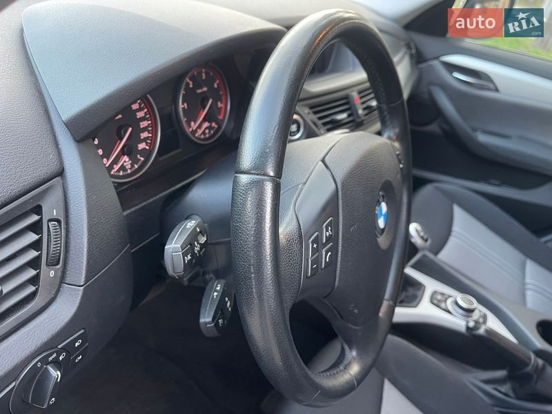 Внедорожник / Кроссовер BMW X1 2010 в Броварах