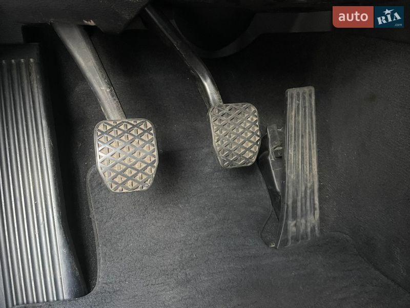 Внедорожник / Кроссовер BMW X1 2010 в Броварах