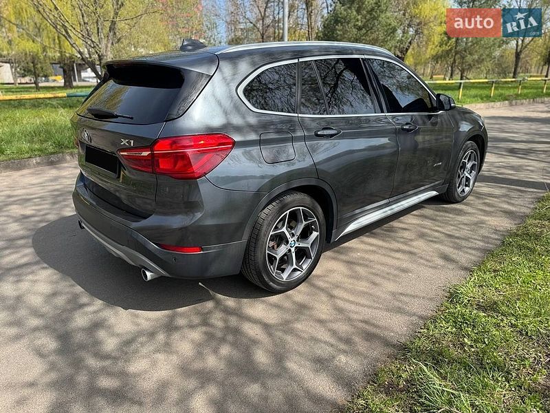 Внедорожник / Кроссовер BMW X1 2018 в Ровно