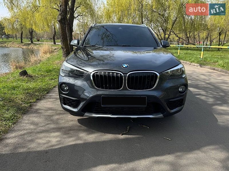 Внедорожник / Кроссовер BMW X1 2018 в Ровно
