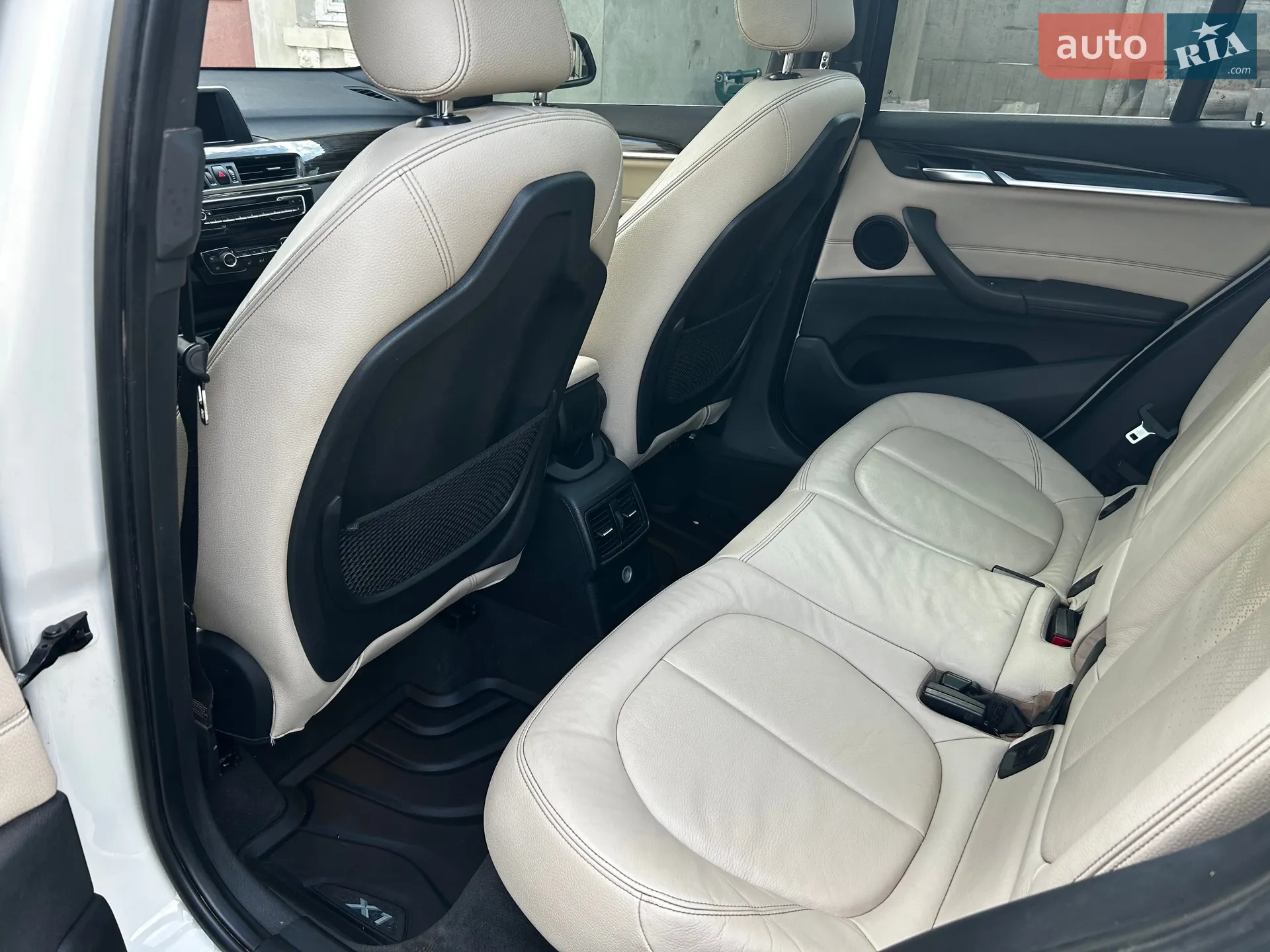 2016 BMW X1 - мініатюра 4