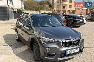 Позашляховик / Кросовер BMW X1 2016 в Чернівцях