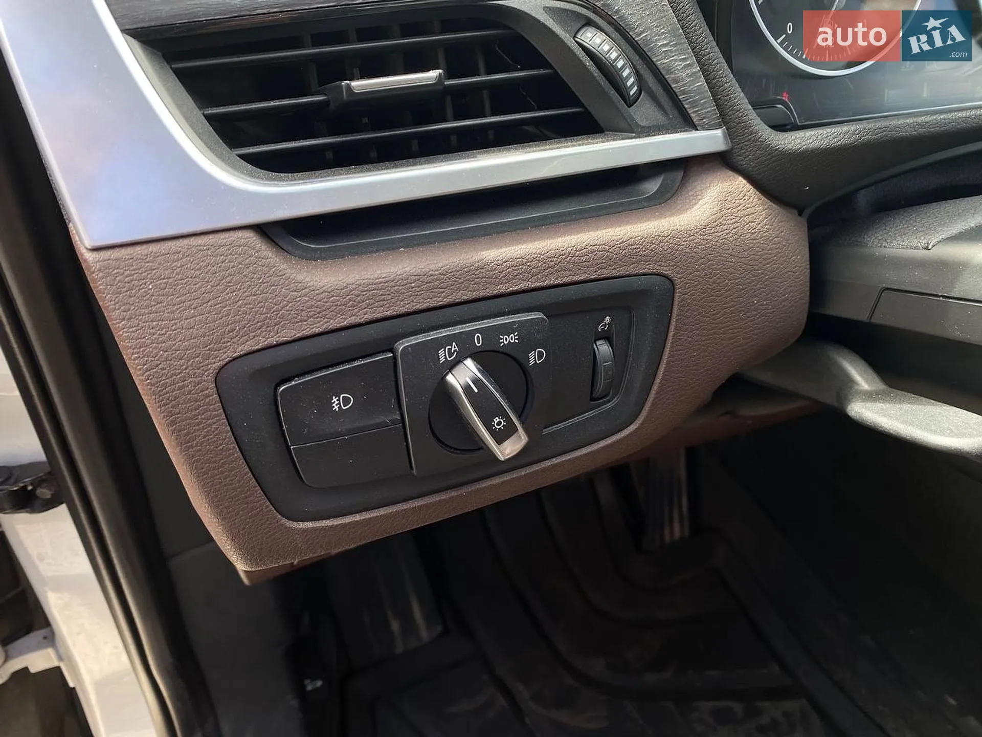 2016 BMW X1 - мініатюра 13