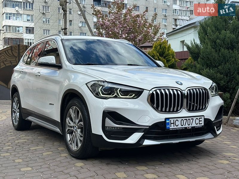 Внедорожник / Кроссовер BMW X1 2016 в Львове
