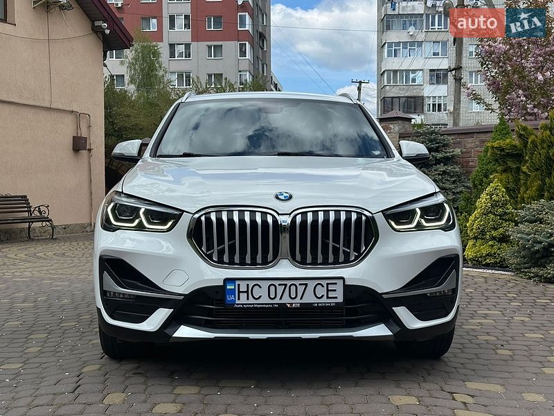 Внедорожник / Кроссовер BMW X1 2016 в Львове