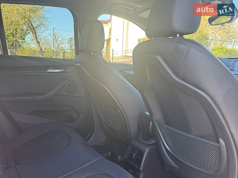 Внедорожник / Кроссовер BMW X1 2019 в Львове