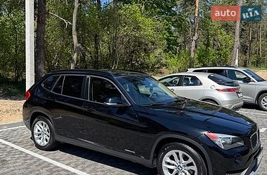 Внедорожник / Кроссовер BMW X1 2014 в Обухове