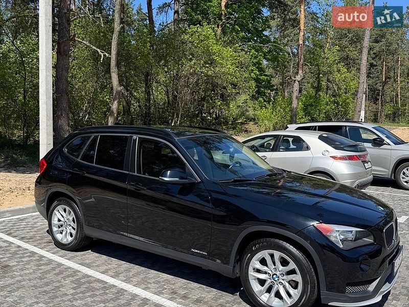 Внедорожник / Кроссовер BMW X1 2014 в Обухове