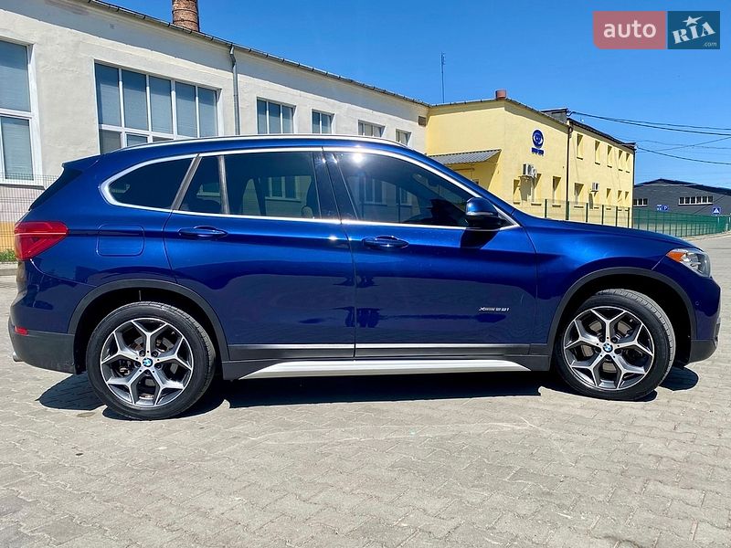 Внедорожник / Кроссовер BMW X1 2016 в Львове