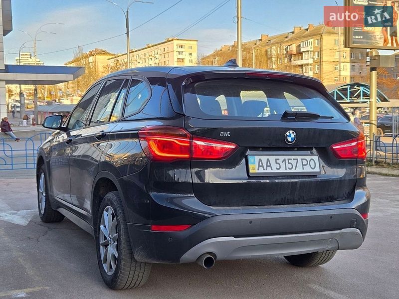 Внедорожник / Кроссовер BMW X1 2017 в Киеве