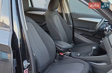Внедорожник / Кроссовер BMW X1 2017 в Киеве