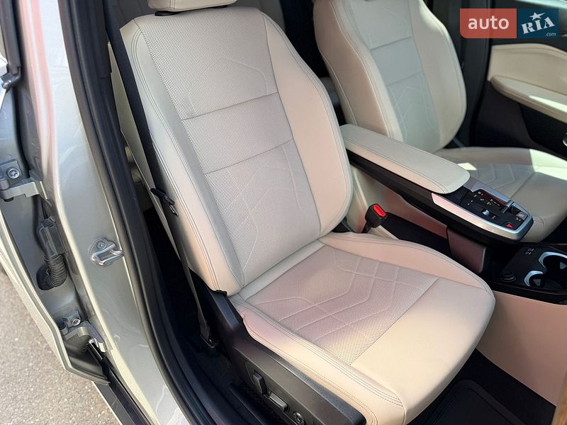 Внедорожник / Кроссовер BMW X1 2023 в Киеве
