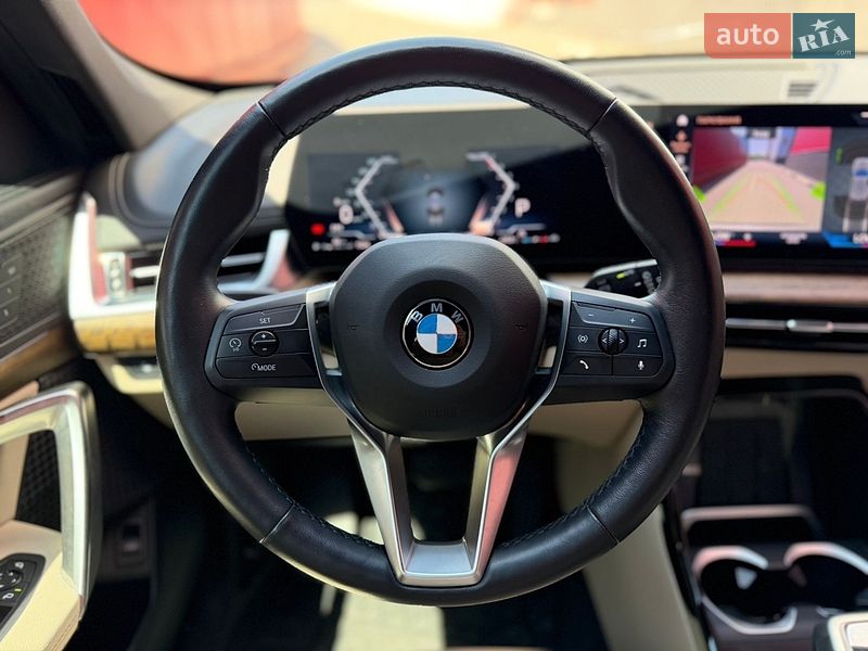 Внедорожник / Кроссовер BMW X1 2023 в Киеве