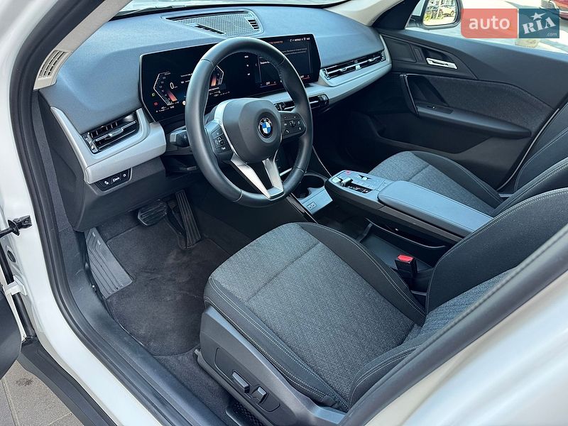 Внедорожник / Кроссовер BMW X1 2024 в Киеве