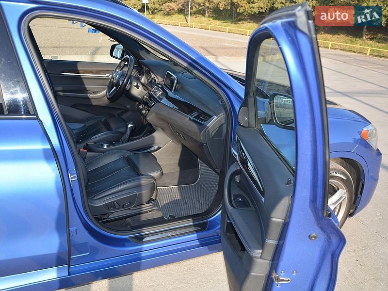 Внедорожник / Кроссовер BMW X1 2016 в Одессе