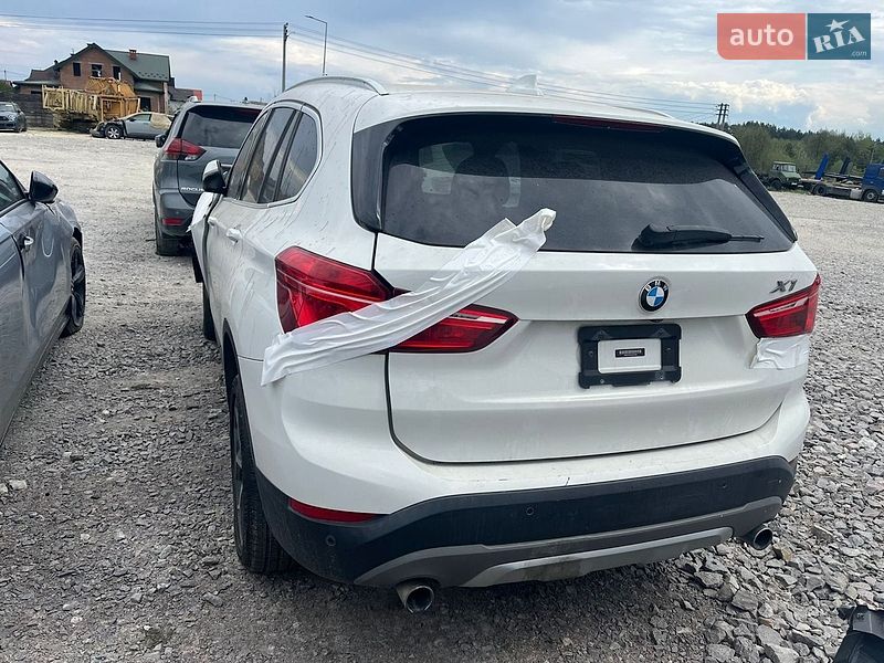 Внедорожник / Кроссовер BMW X1 2017 в Львове