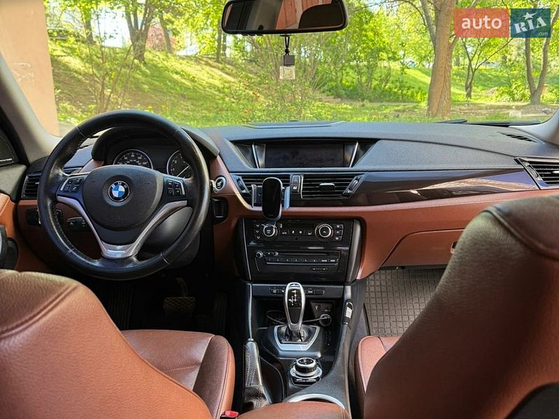 Внедорожник / Кроссовер BMW X1 2012 в Киеве
