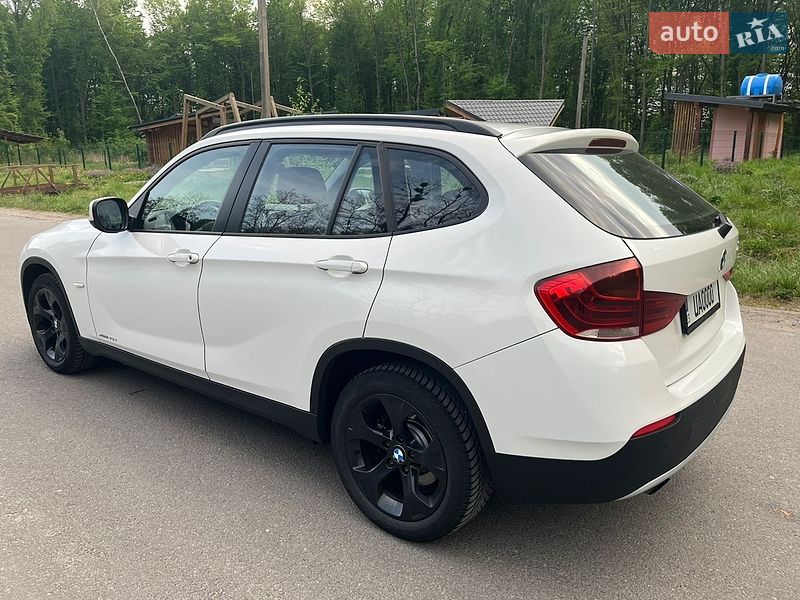 Внедорожник / Кроссовер BMW X1 2010 в Хмельницком