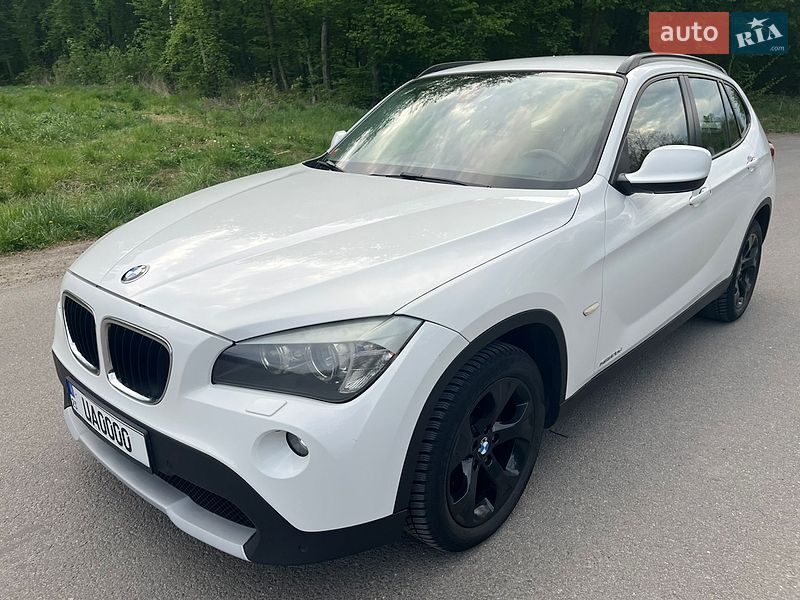 Внедорожник / Кроссовер BMW X1 2010 в Хмельницком